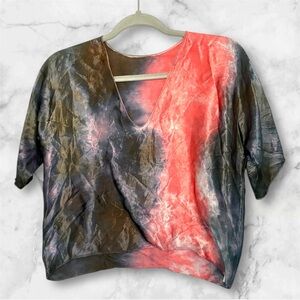 Colorful Ink Stained Satin V-neck Top M Short Sleeves Cropped Festival Hippie
